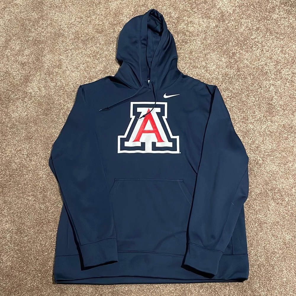 Arizona Nike hoodie size X-Large.